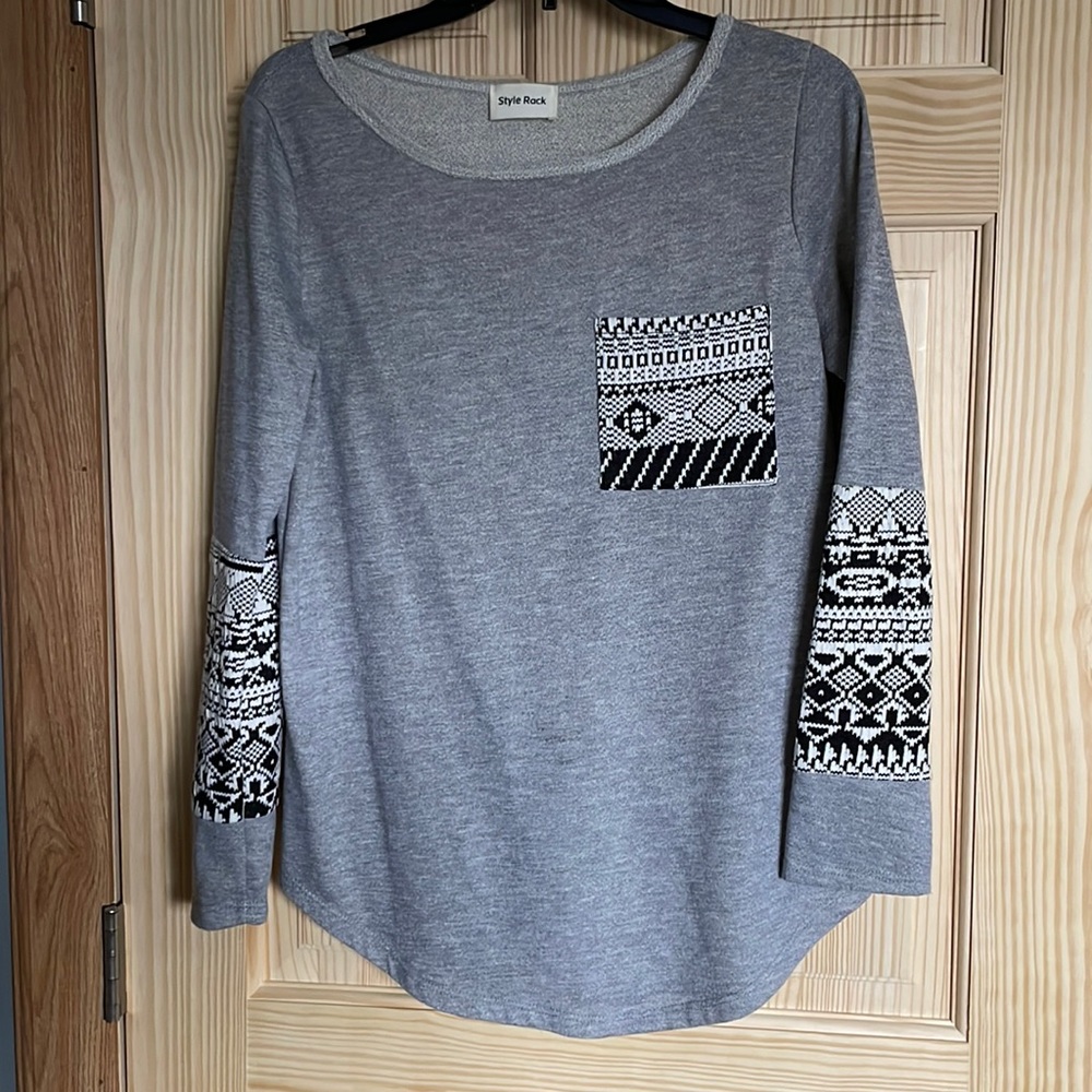 STYLE RACK Grey Aztec Long Sleeve | Size M | worn once. In very good condition